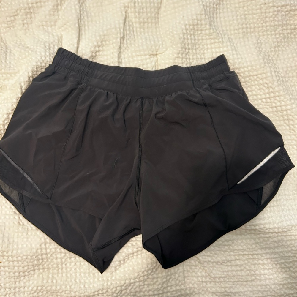 Lulu hotty hot shorts 4 inch inseam